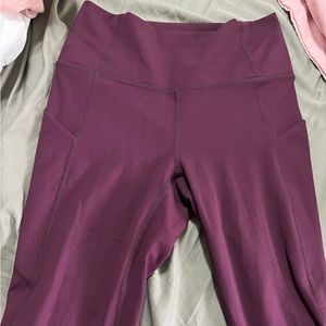 Fabletics Oasis High-Waisted Pocket Legging